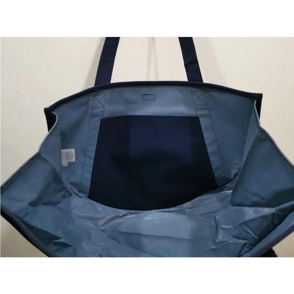 Brand New Thirty-One Round Utility Tote in Denim Distressed Pattern - Picture 4 of 11